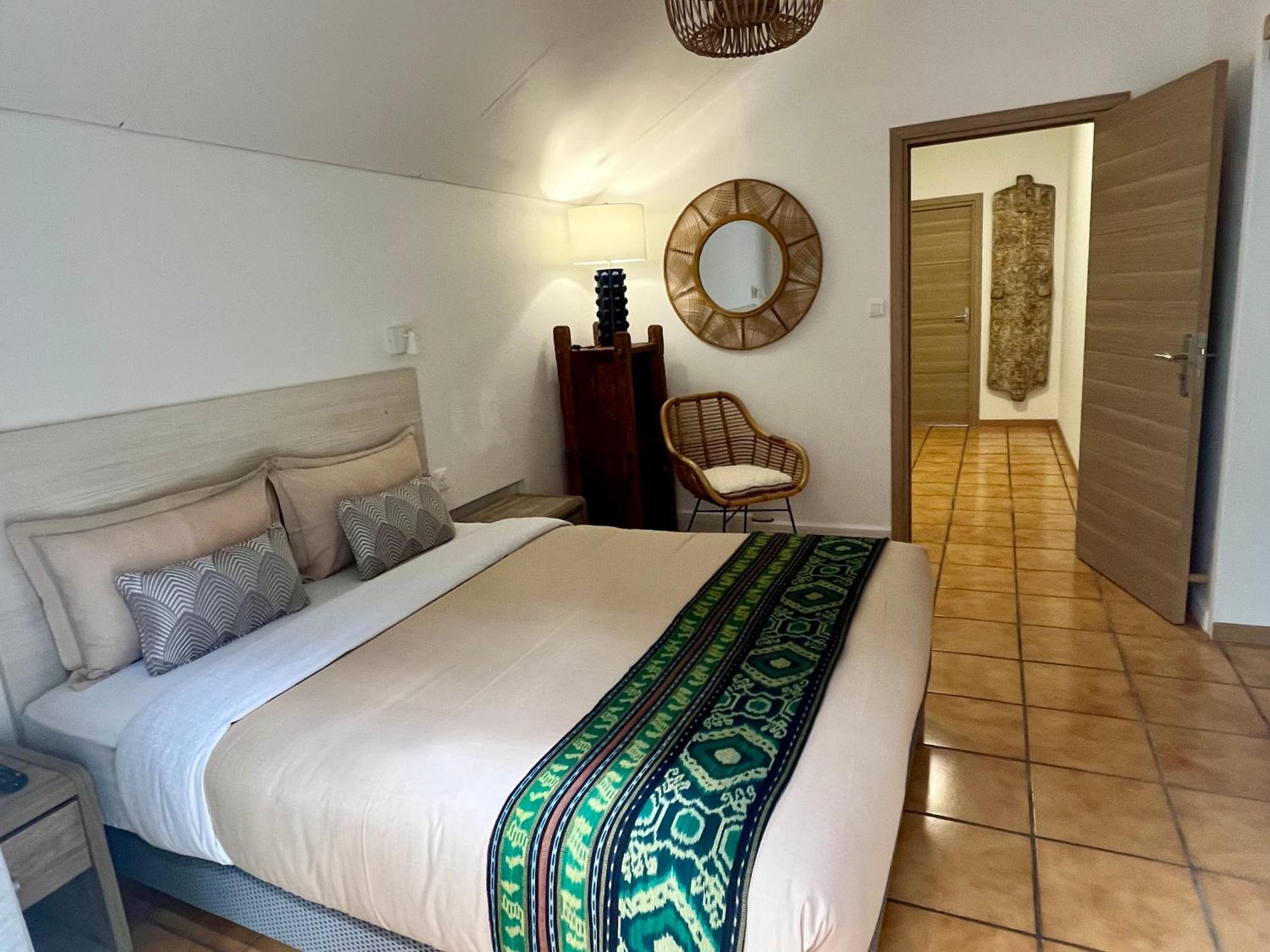 Ravine Bleue Etage Bed & Breakfast Riviere Saint-Louis Exterior photo